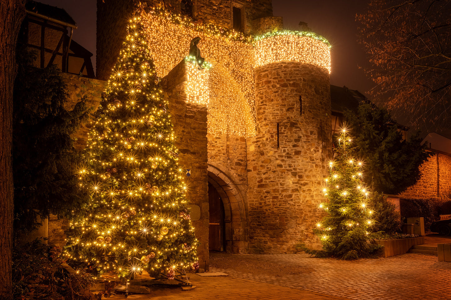 Strahlende Weihnachtslichter am Niedertor