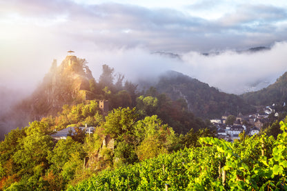 Burg Are in Altenahr im Herbst