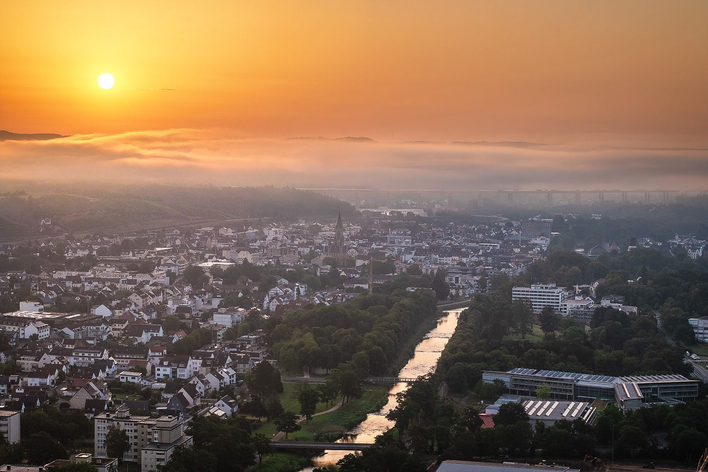 Nebliger Blick auf Bad Neuenahr