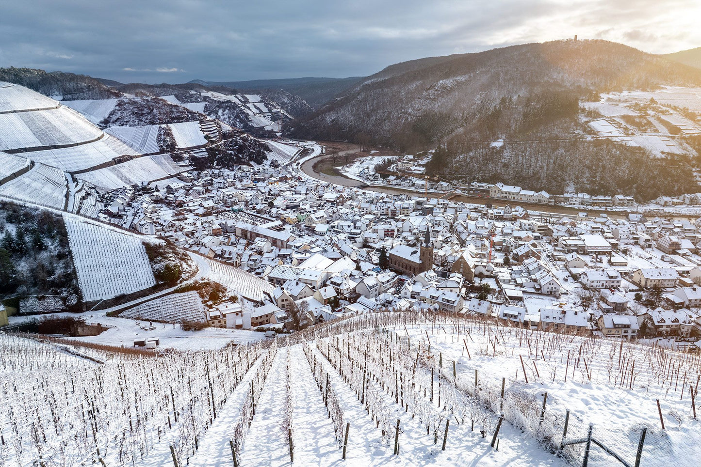 Blick über das winterliche Dernau