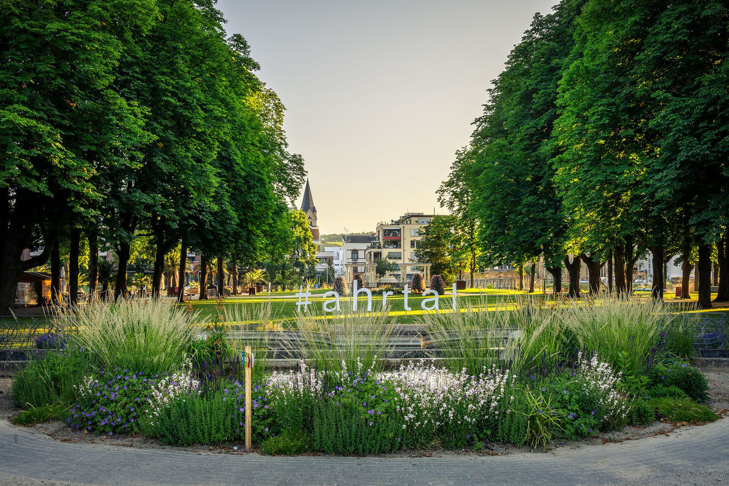 Bad Neuenahrer Kurpark im Sommer