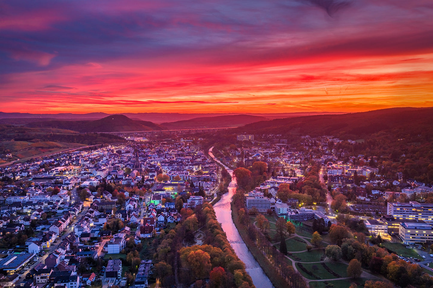 Bunter Sonnenaufgang über Bad Neuenahr
