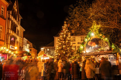Trubel auf dem Weihnachtsmarkt in Ahrweiler