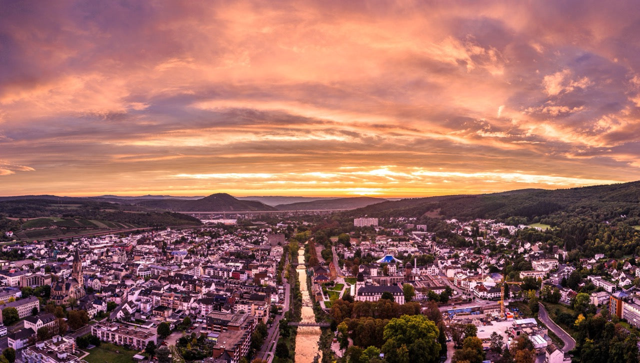 Blick über Bad Neuenahr zum Sonnenaufgang